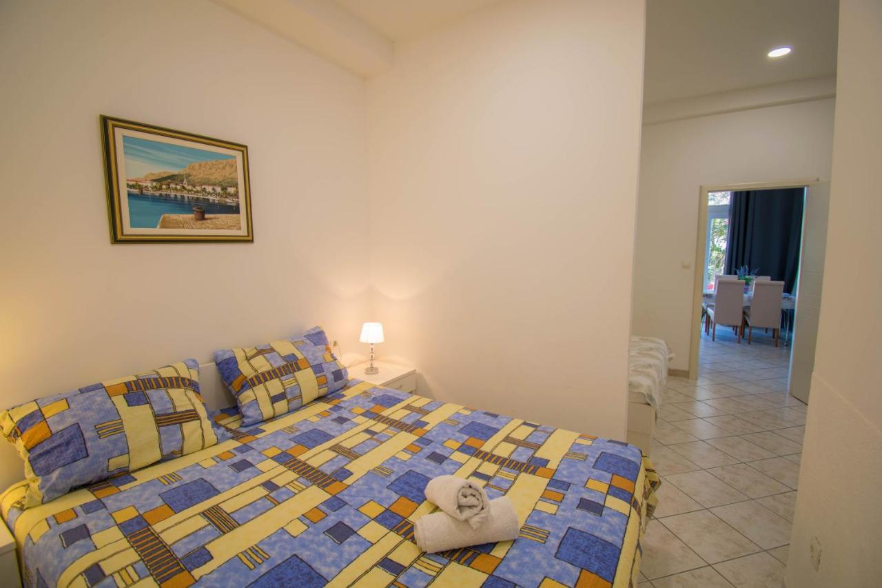 Family Apartment Manuela - Baska Voda Ngoại thất bức ảnh