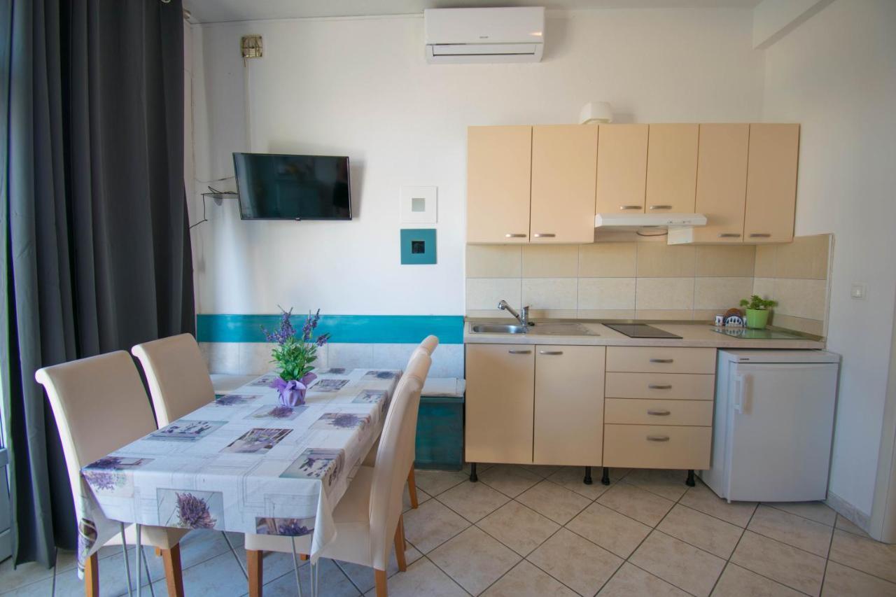 Family Apartment Manuela - Baska Voda Ngoại thất bức ảnh